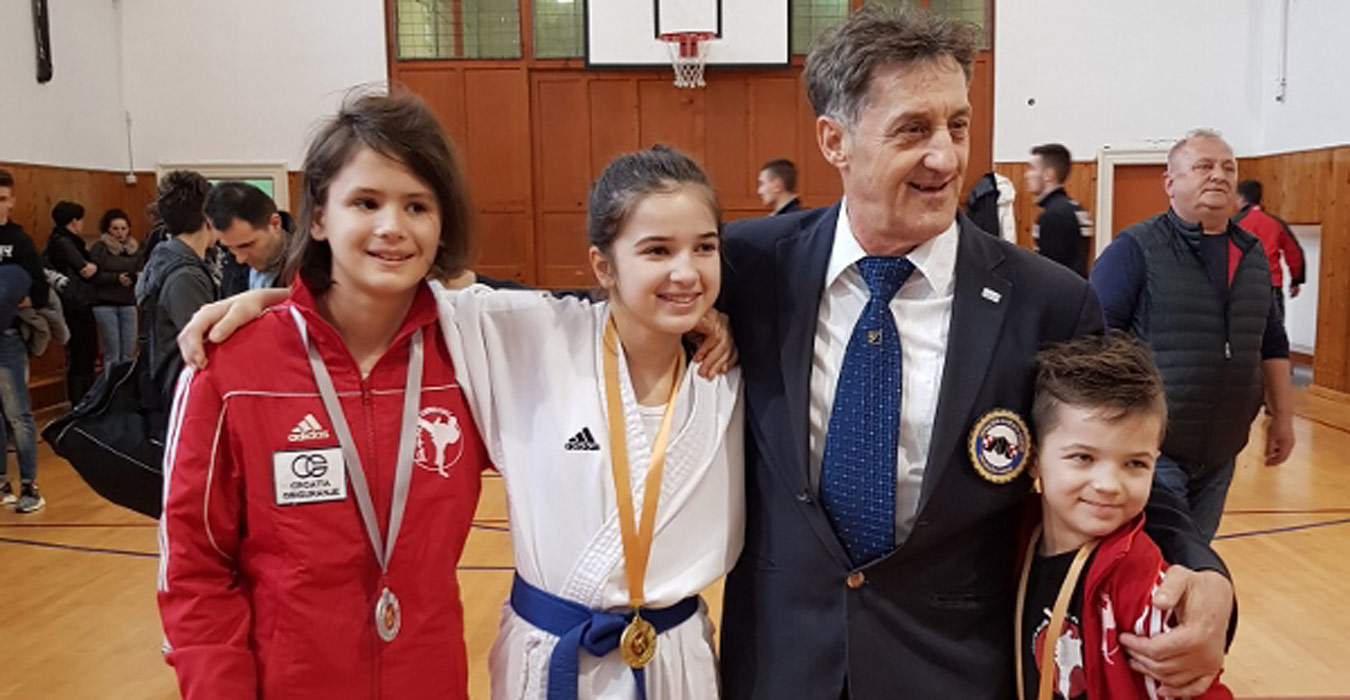 Šest medalja sa Županijske lige u borbama